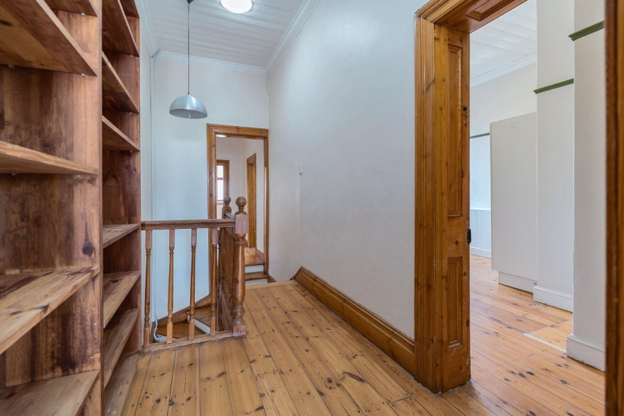 3 Bedroom Property for Sale in Sea Point Western Cape